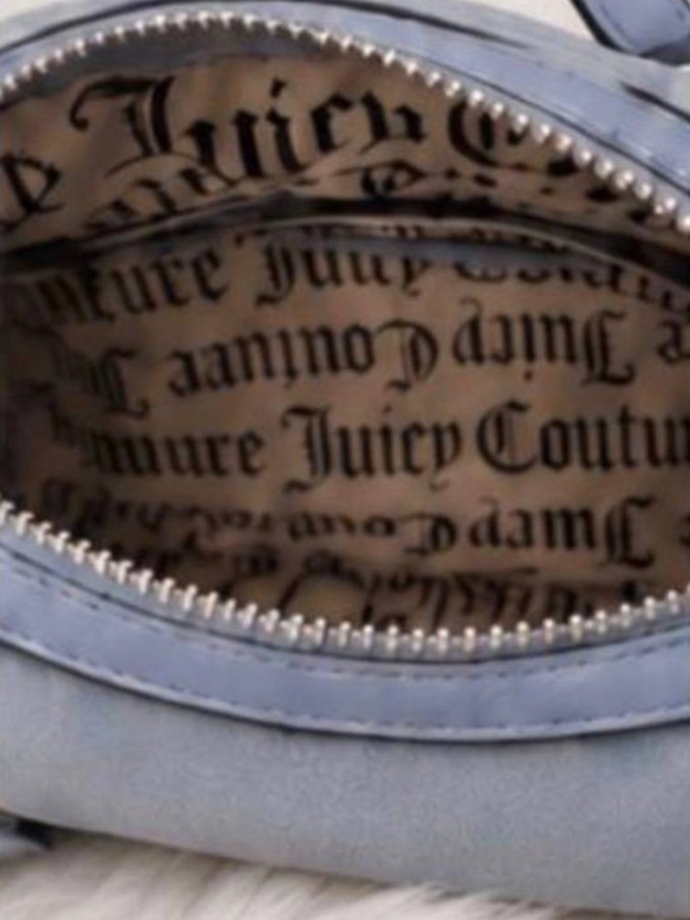 Juicy Couture Powder Blue Dome Satchel with Pink Logo - Picture 3 of 4